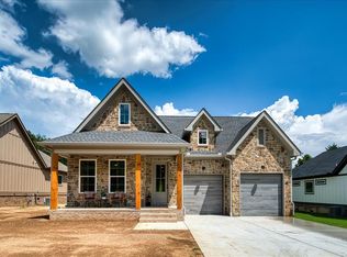 824 Lower Mill Rd, Hixson, TN 37343