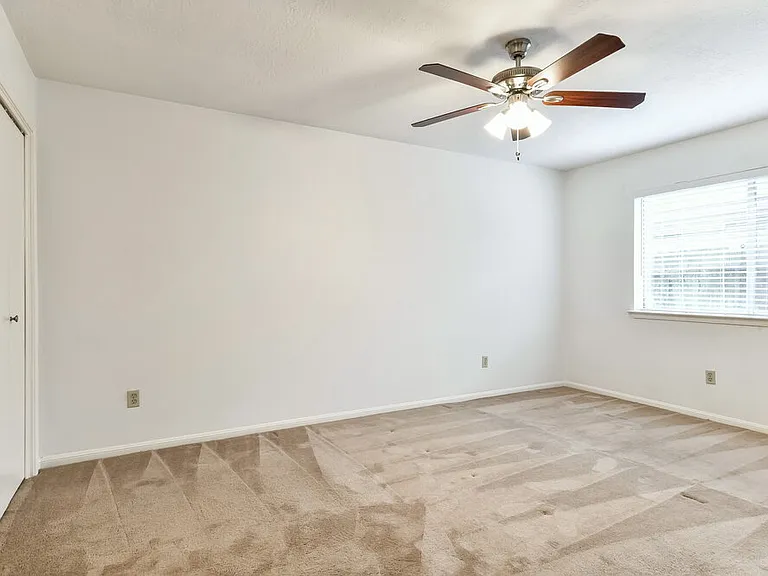 6527 La Violetta Dr — Photo 9