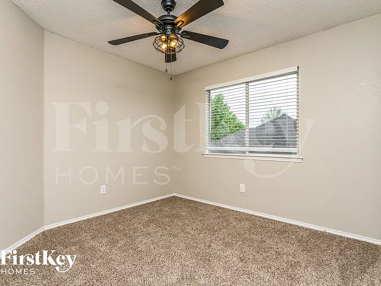 3083 Wildflower Way — Photo 12
