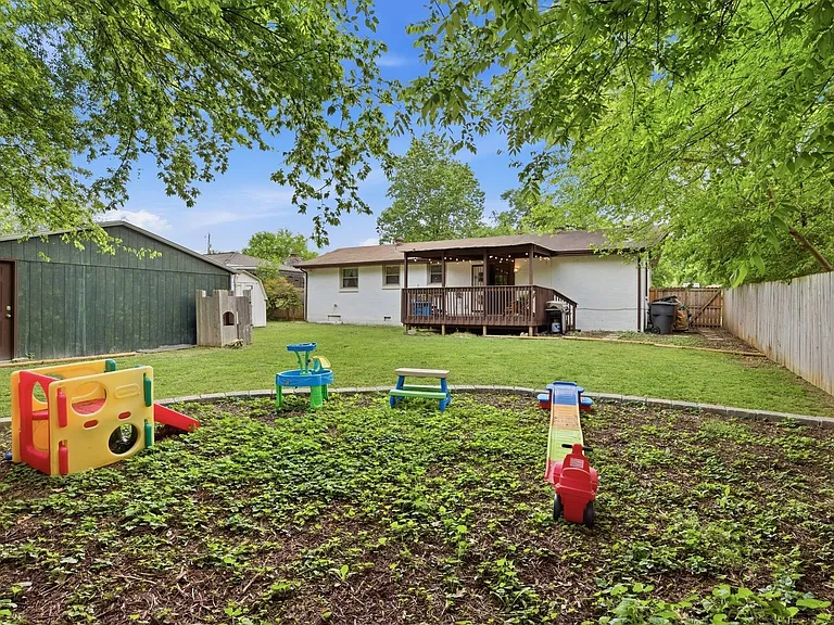 3213 Sennadale Ln — Photo 29