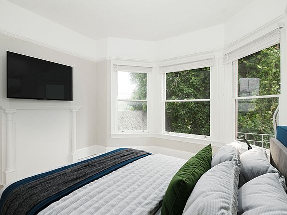 3rd image of 2927 Sacramento St APT 8