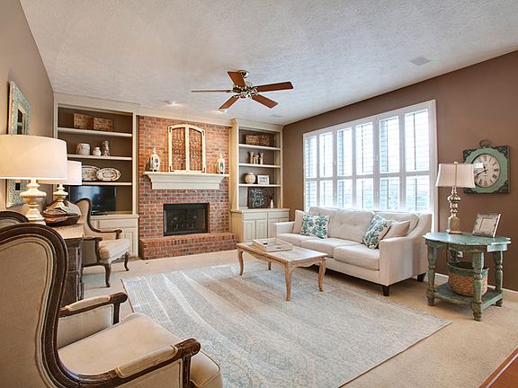 5th image of 8807 Sommerwood Dr