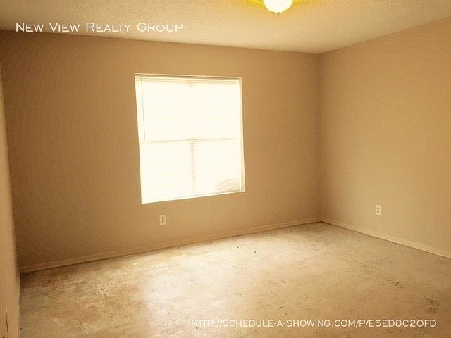 2nd image of 1238 Saratoga Dr APT A