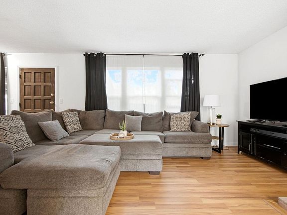 4th image of 3747 S Granby Way