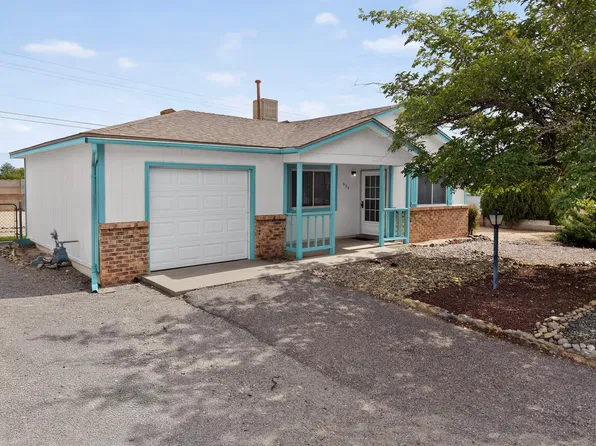 938 Sunflower Dr SW, Rio Rancho, NM 87124