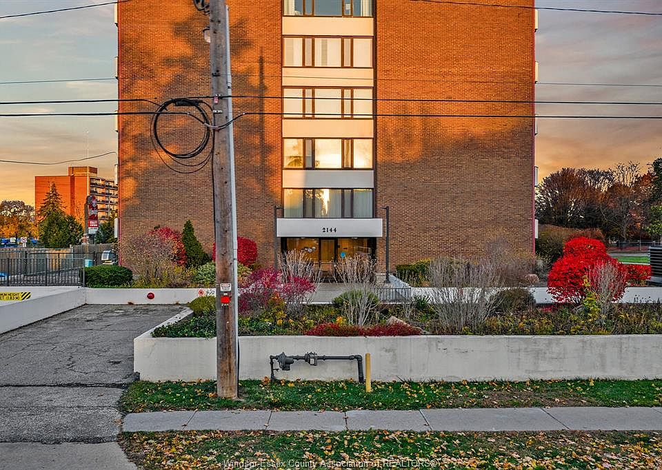 1st image of 2144 Pelissier St #602