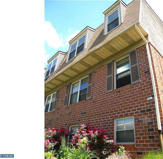 1st image of 1713 Tracey St #A