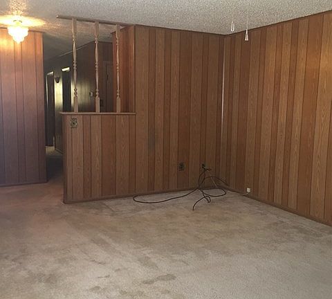 3rd image of 837 N Avenue D