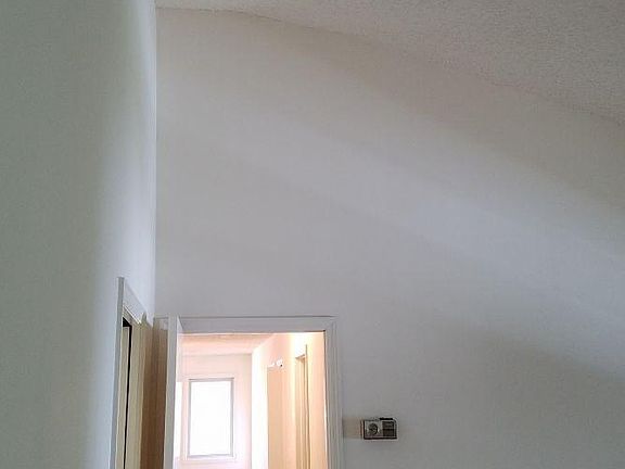 3rd image of 38 Underhill St