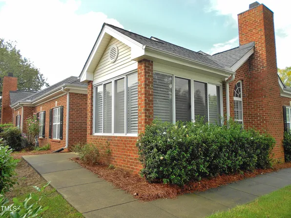 4711 Freys Hill Ct, Raleigh, NC 27612