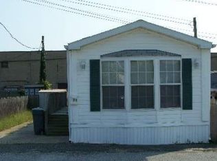 71 Lincoln Ave, Holbrook, NY 11741
