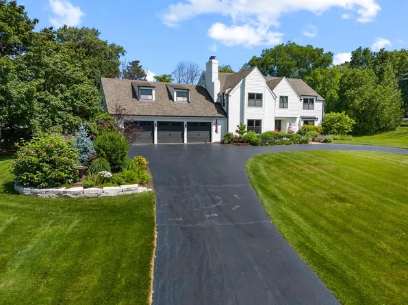 1220 West River COURT, River Hills, WI 53217