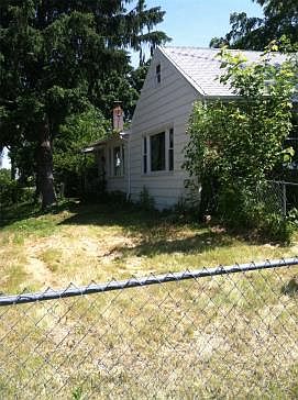5th image of 107 Vandalia St