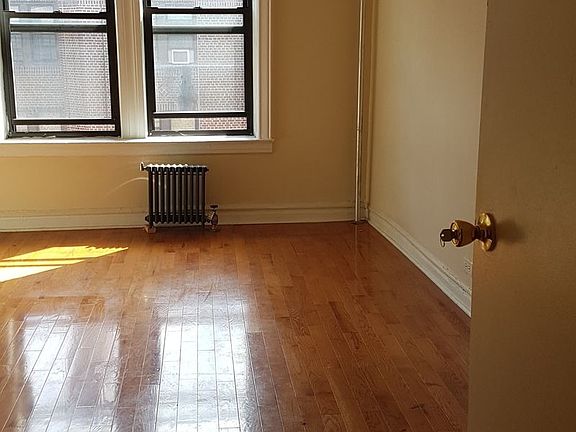 5th image of 221 Linden Blvd APT E15