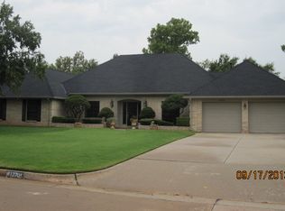 12705 Arrowhead Ln, Oklahoma City, OK 73120