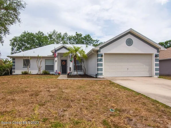 449 Toledo St, Sebastian, FL 32958