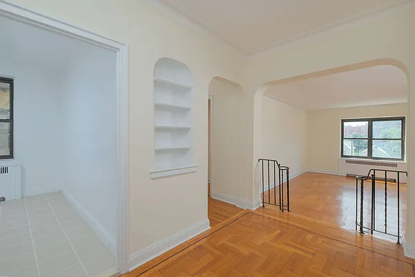 Sold by Houlihan Lawrence | media 2