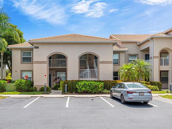 3rd image of 19981 Barletta Ln Unit 1822