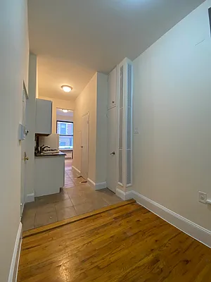 Rented by Waverly Realty Associates | media 40