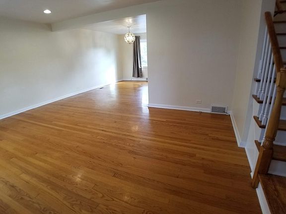 3rd image of 4565 McClure Ave