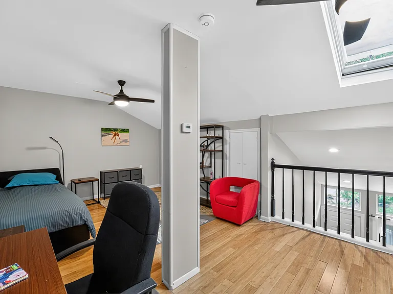 78 Mayfield Rd — Photo 19