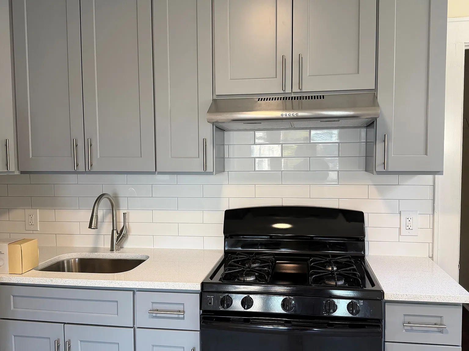 2 bed, $1,900 — Photo 3