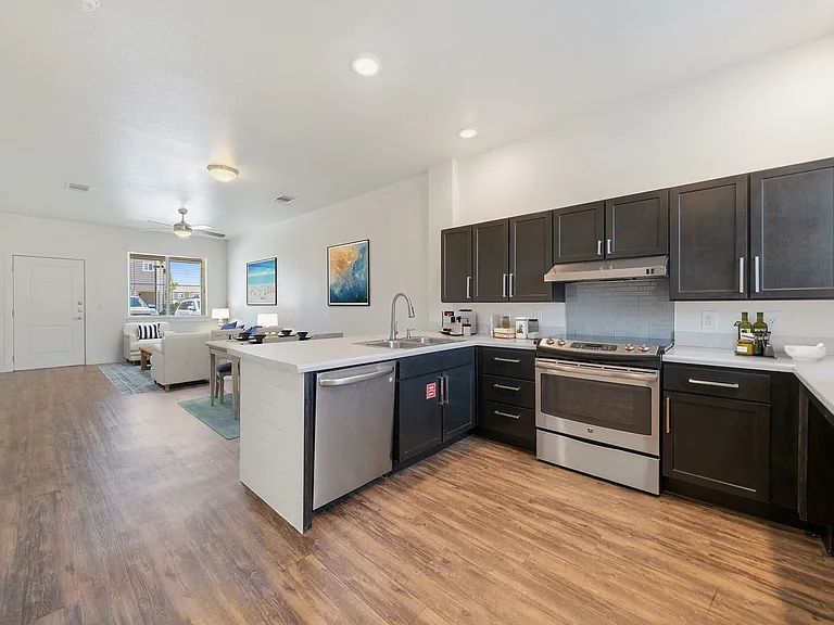 Townhomes at Twenty01 — Photo 45