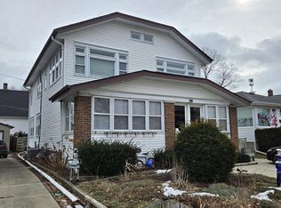 415 Shelley Dr, Racine, WI 53405