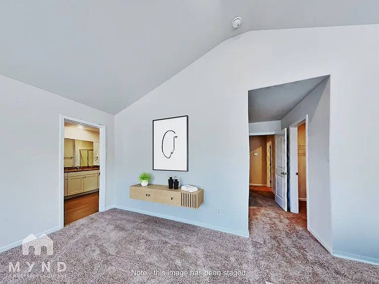 72 Royal Meadow Dr — Photo 4