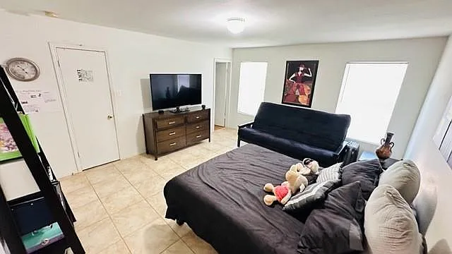302 Golden Gate Dr — Photo 15