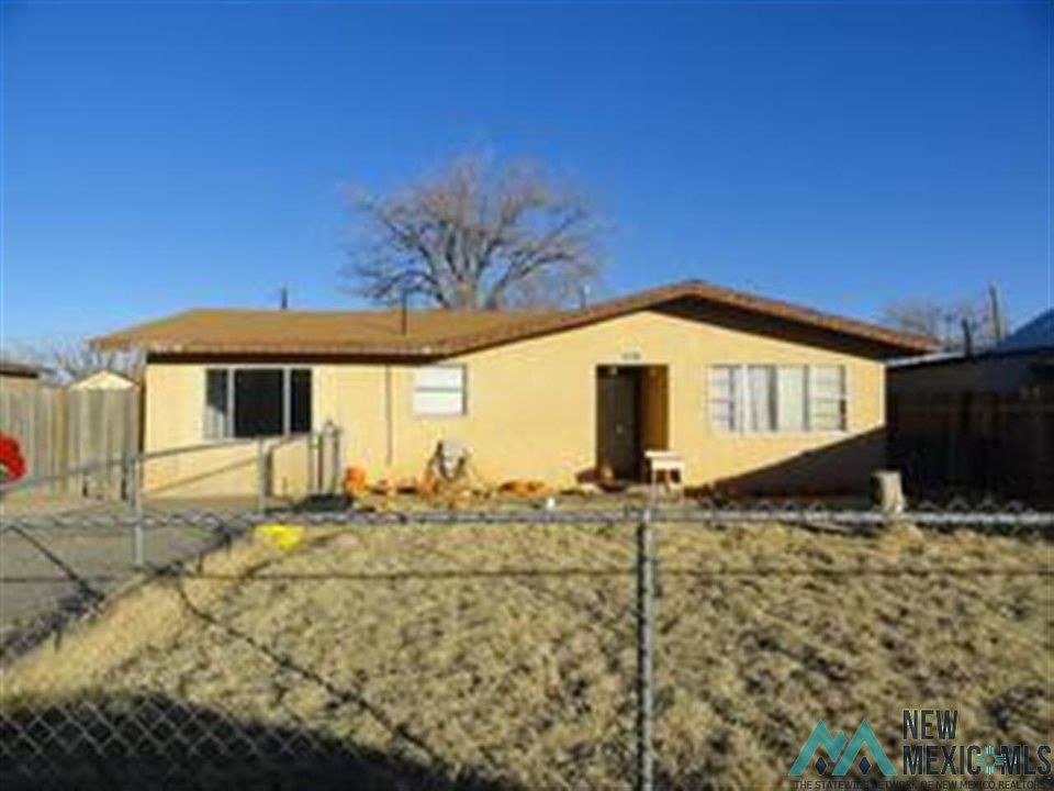 1st image of 1322 N Avenue B