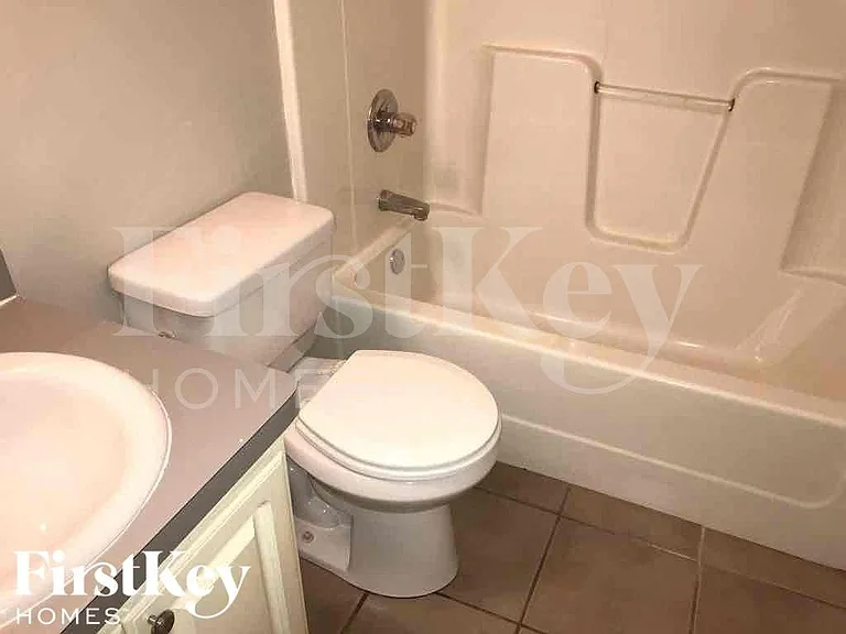 5036 Balus Dr — Photo 11