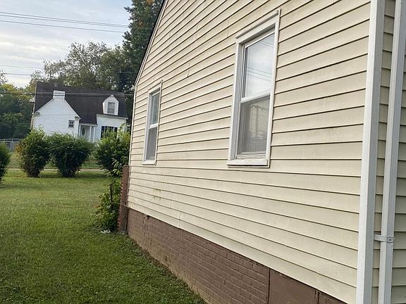 5th image of 2043 Dandridge Ave