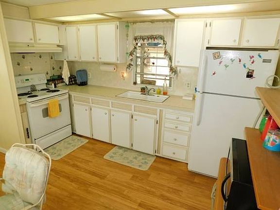 4th image of 11134 Redbird Dr
