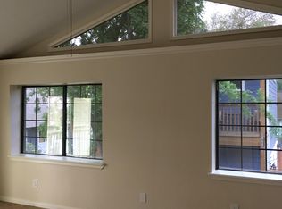 735 1/2 E 12th St, Houston, TX 77008