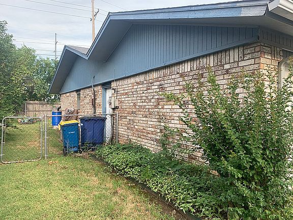 North side with gate