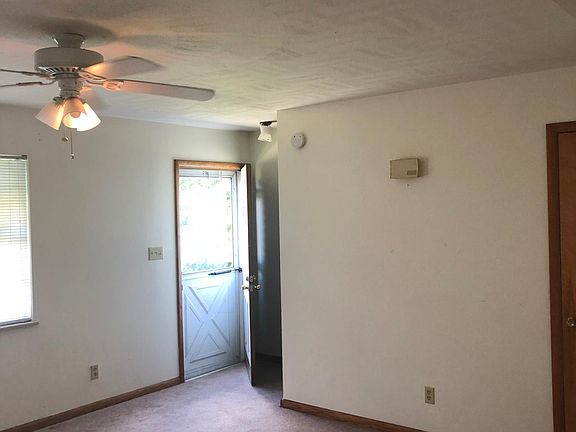 3rd image of 227 Locust Ave