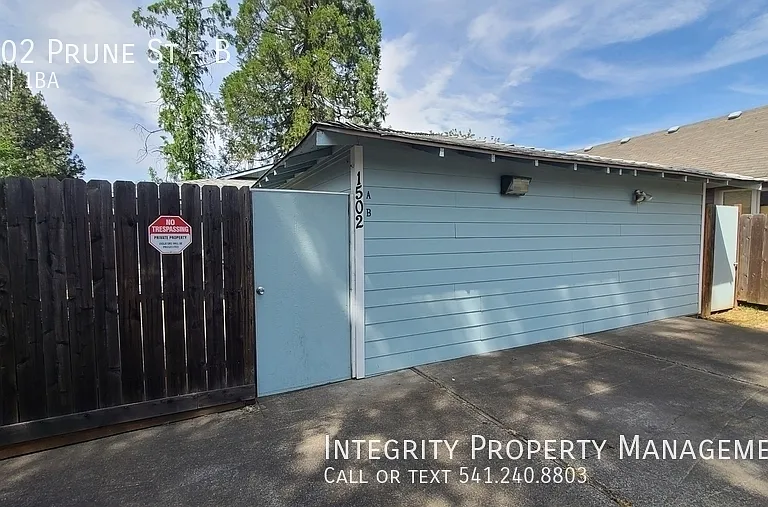 1502 Prune St #B — Photo 4