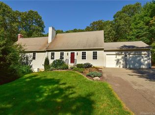318 Old Post Rd, Tolland, CT 06084