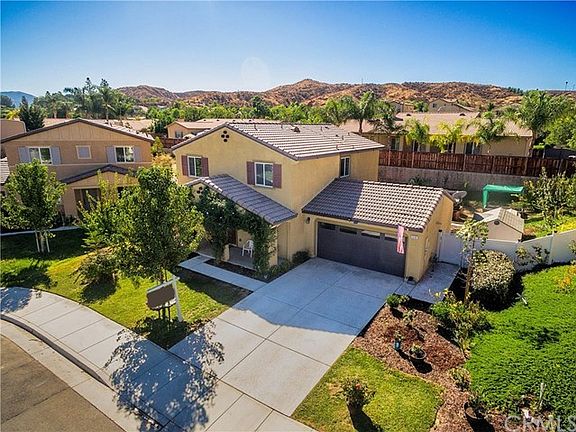 4th image of 1046 Gospel Dr