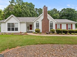 260 Sawgrass Manor Dr, Newnan, GA 30265