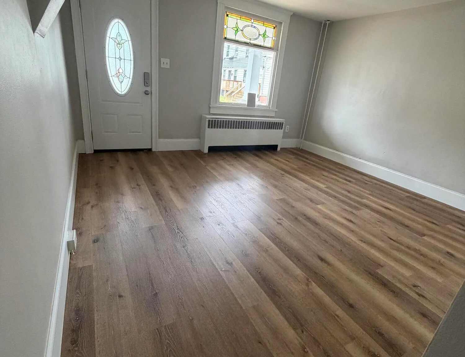 2 bed, 1.0 bath, 700 sqft, $1,250 — Photo 2