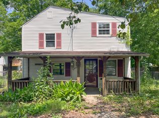 33 S Lake Ter, Rossville, GA 30741