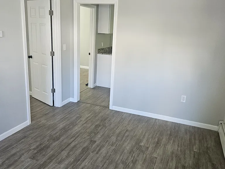 4 Peace St #1 — Photo 2