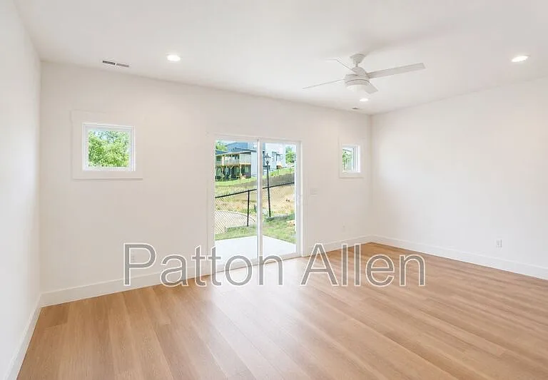 15 Bolton St — Photo 6