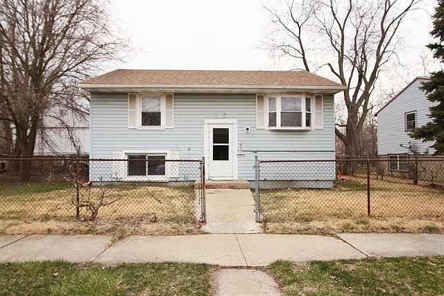 1st image of 615 N Evergreen Ave