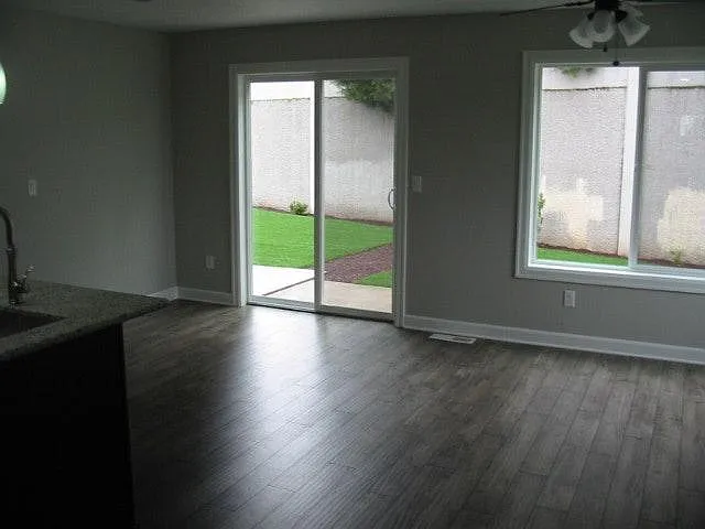 3513 Anchor Ct NE — Photo 4