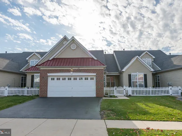 157 Dorchester Dr, Sellersville, PA 18960