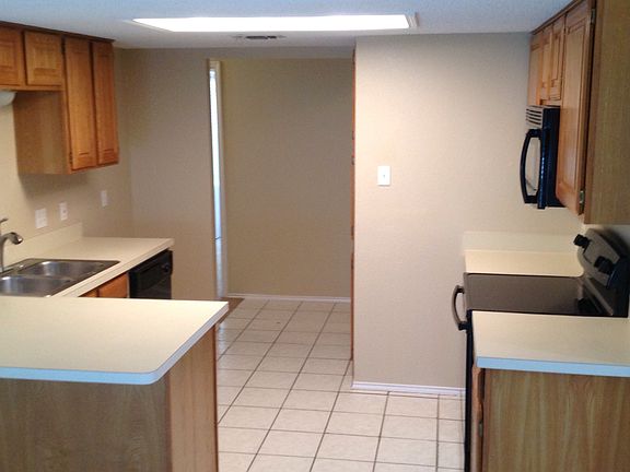 3rd image of 7012 Laurelhill Ct N