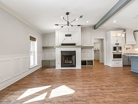 4th image of 512 Pine St